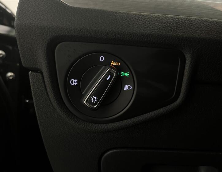 Volkswagen Touran 19