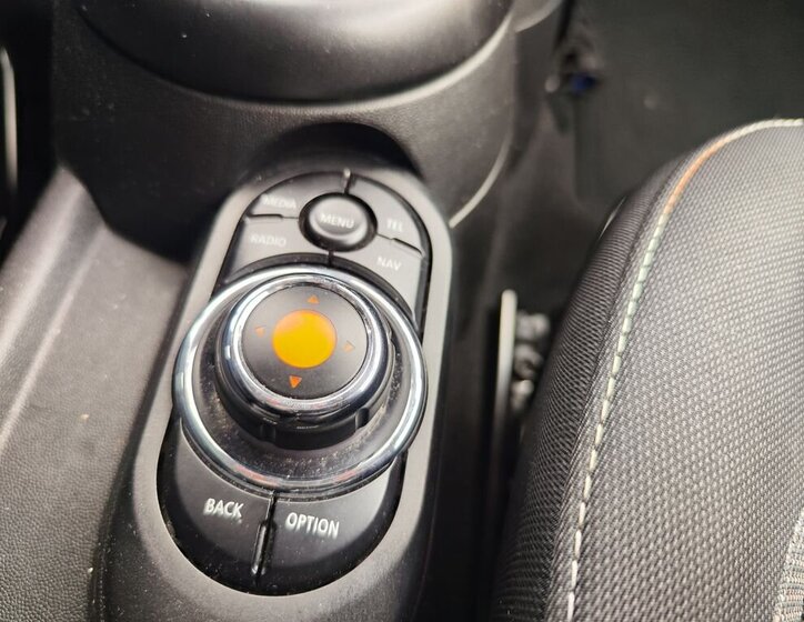 Mini Cooper Hatchback 1,5 l 100 kw