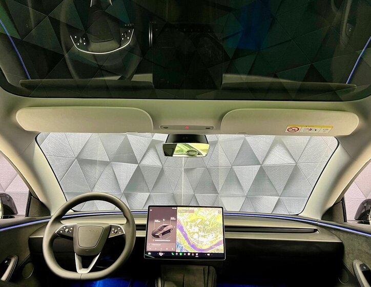 Tesla Model 3 Sedan 0,0 341 kw