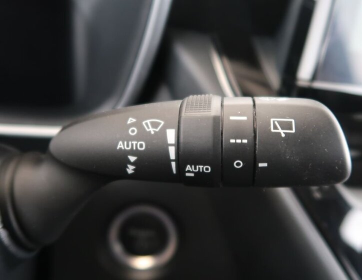 Toyota Corolla Kombi 1,8 l 72 kw