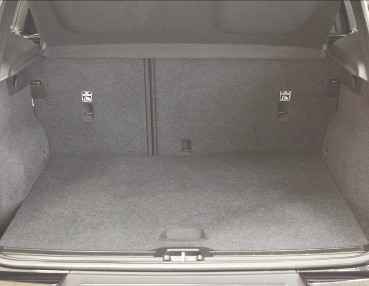 Volvo XC40 SUV 1,5 l 115 kw