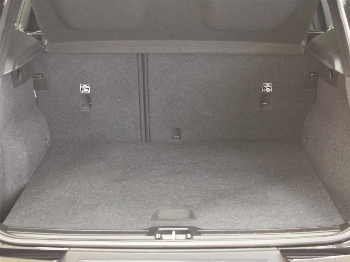 Volvo XC40 SUV 1,5 l 115 kw