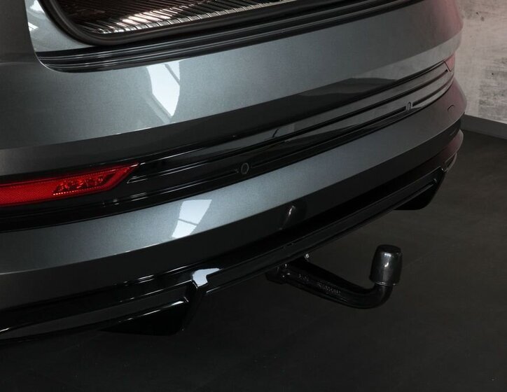 Audi e-tron SUV / Terénní 0,0 300 kw