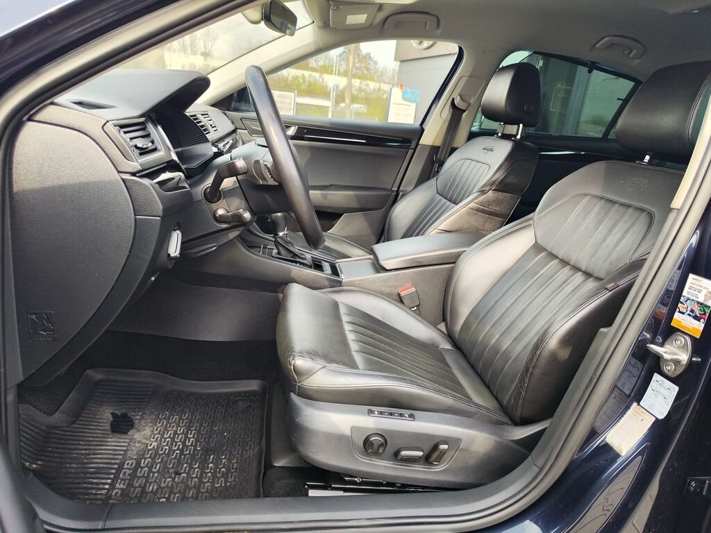 Škoda Superb Sedan / Limuzína 2,0 l 110 kw