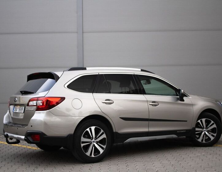 Subaru Outback 5