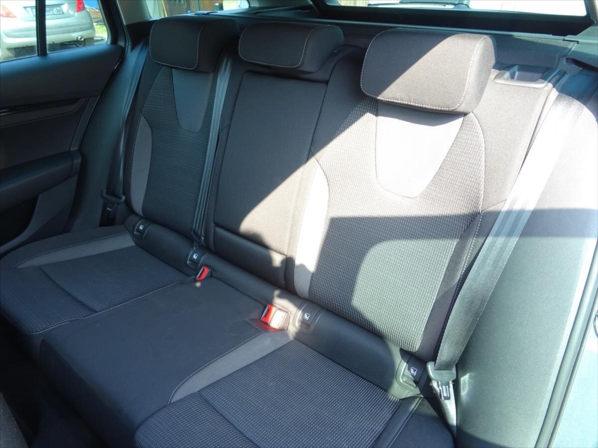 Škoda Octavia Kombi 999,0 81 kw