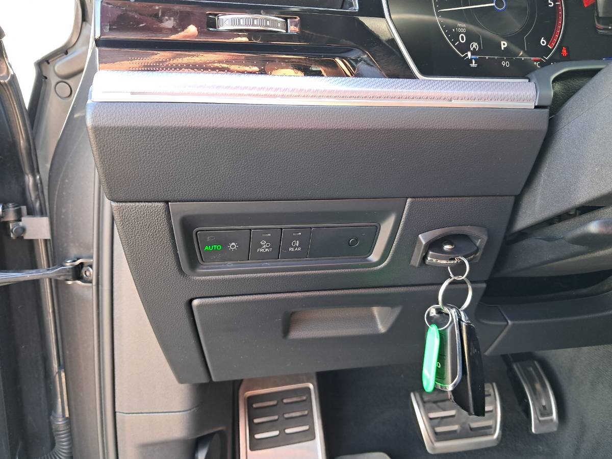 Volkswagen Touareg SUV / Terénní 3,0 l 210 kw