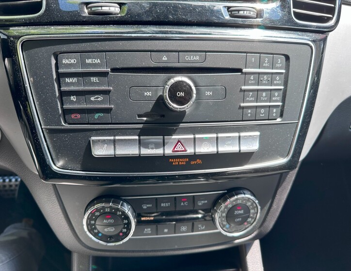 Mercedes-Benz GLE 29