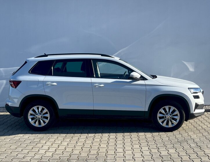 Škoda Karoq SUV / Terénní 1,5 l 110 kw