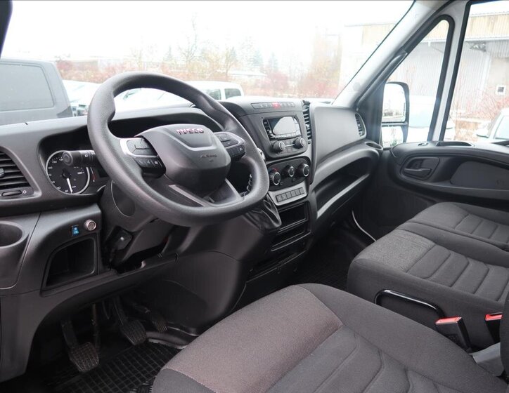 Iveco Daily 9