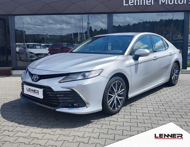 Toyota Camry Sedan / Limuzína 2,5 l 160 kw