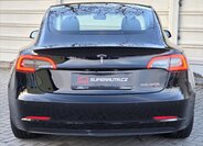Tesla Model 3 6