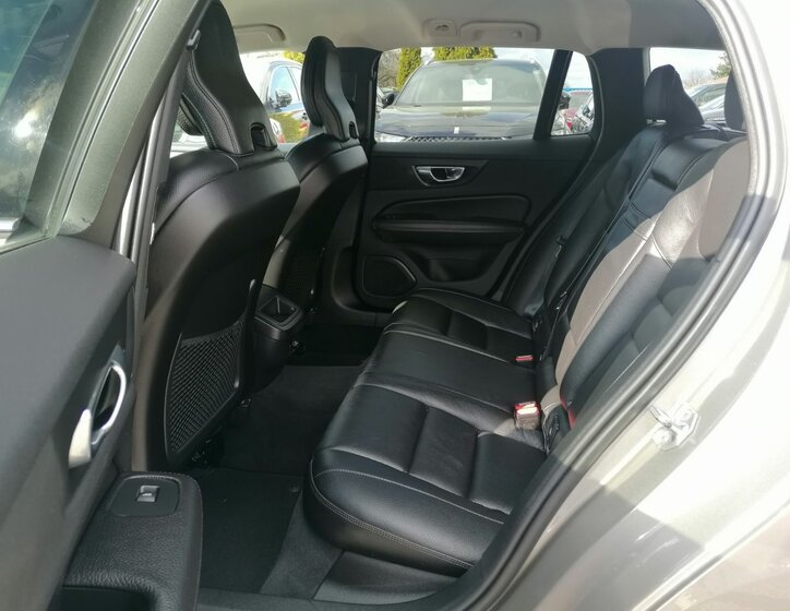 Volvo V60 Kombi 2,0 l 110 kw