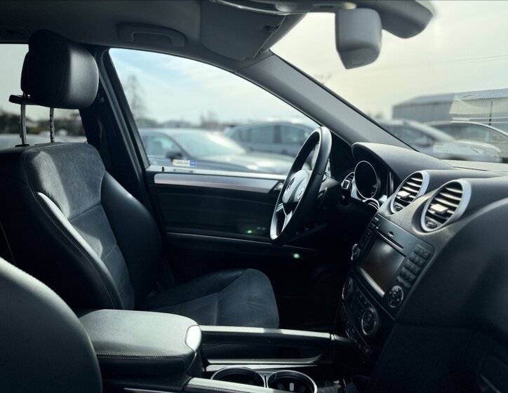 Mercedes-Benz Třídy M Kombi 3,0 l 165 kw