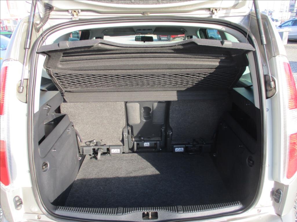 Škoda Roomster Kombi 1,4 l 63 kw