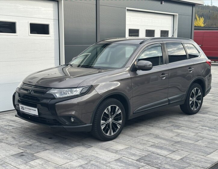 Mitsubishi Outlander SUV / Terénní 2,3 l 110 kw