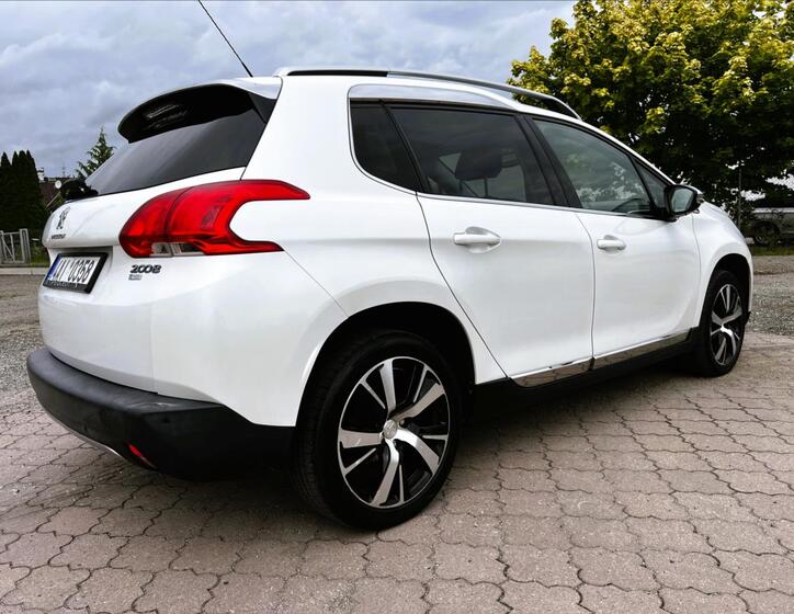 Peugeot 2008 10
