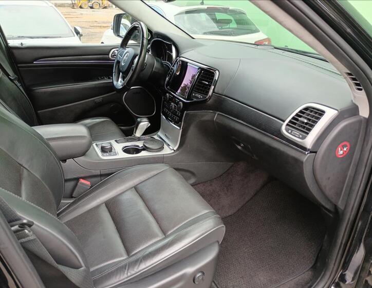 Jeep Grand Cherokee 20