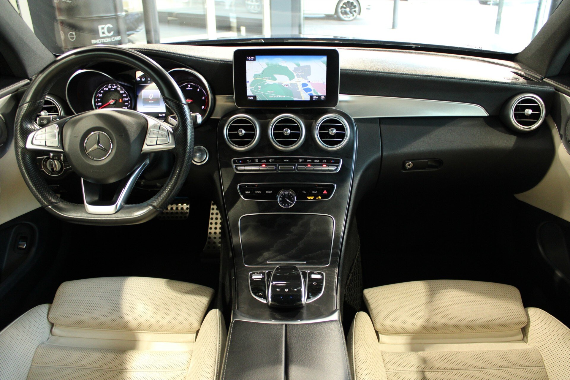 Mercedes-Benz Třídy C Kupé 2,1 l 150 kw