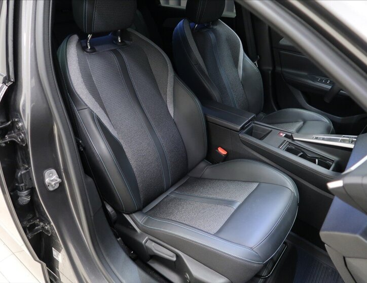 Peugeot 308 Kombi 1,5 l 96 kw