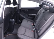 Hyundai Elantra 13