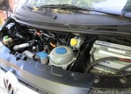 Volkswagen Caravelle Kombi 2,5 l 128 kw