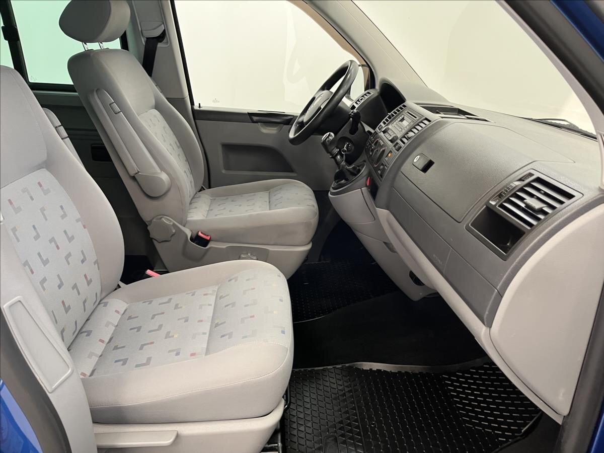 Volkswagen Caravelle Kombi 2,0 l 85 kw