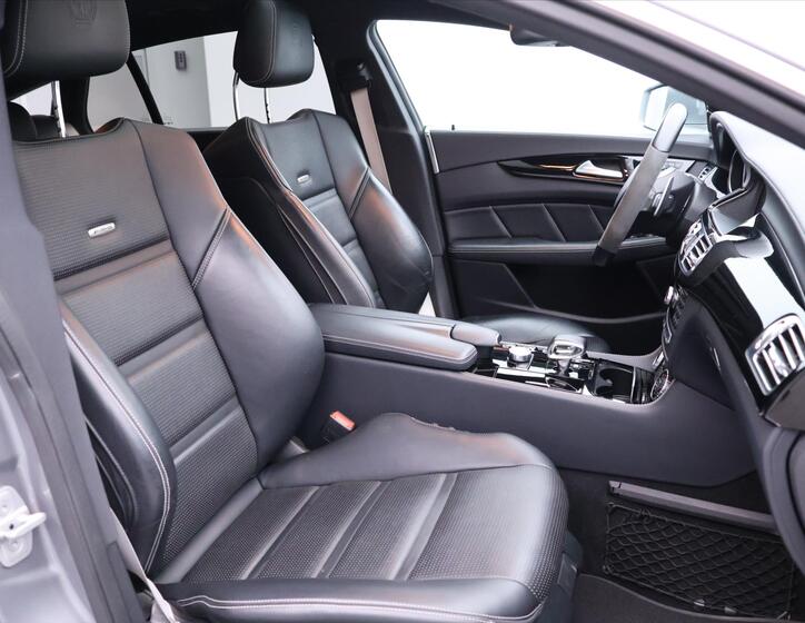 Mercedes-Benz CLS 15