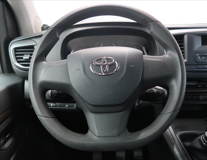 Toyota ProAce Verso Kombi 2,0 l 110 kw