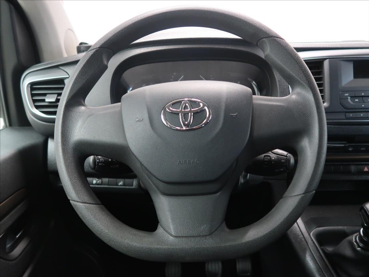 Toyota ProAce Verso Kombi 2,0 l 110 kw