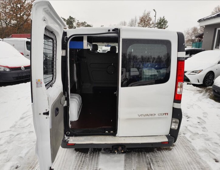 Opel Vivaro 36