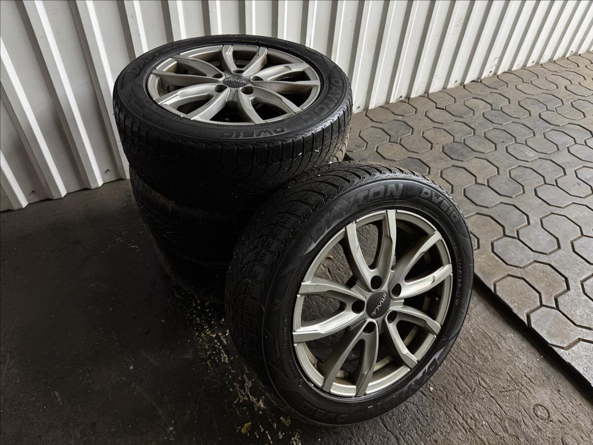 Seat Leon Hatchback 1,5 l 96 kw