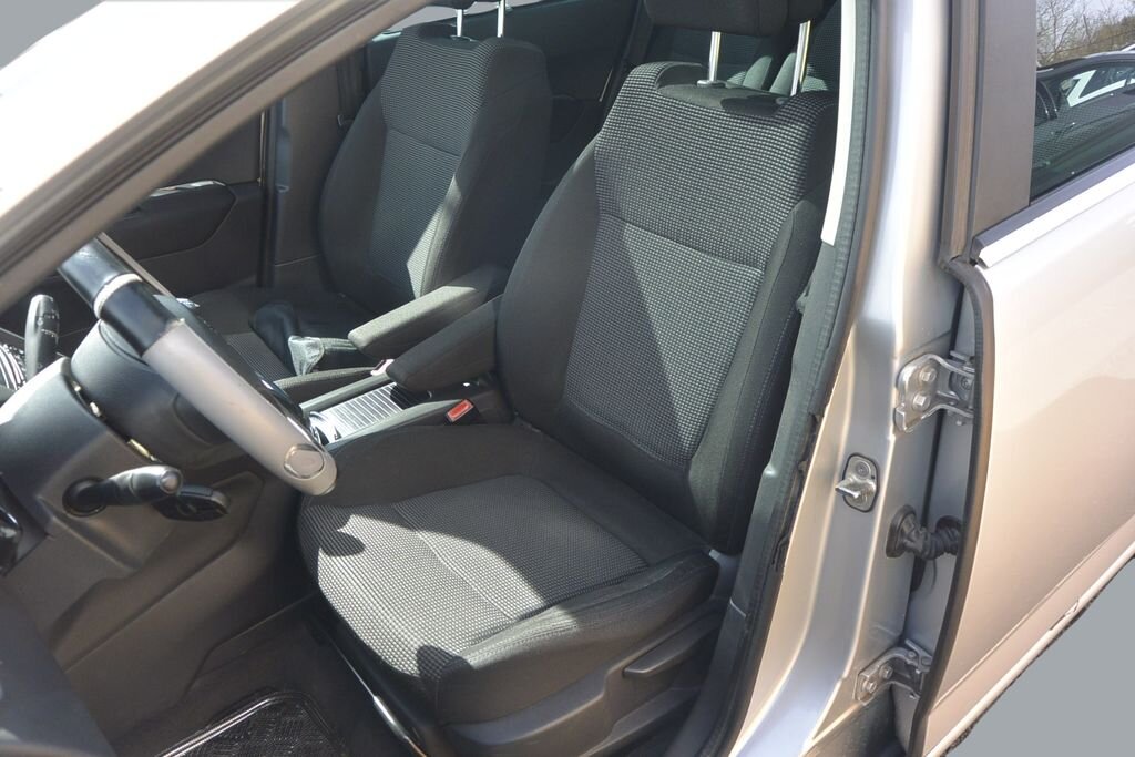 Peugeot 5008 MPV 1,6 l 88 kw