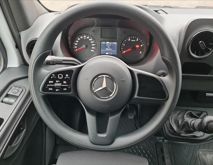 Mercedes-Benz Sprinter 10