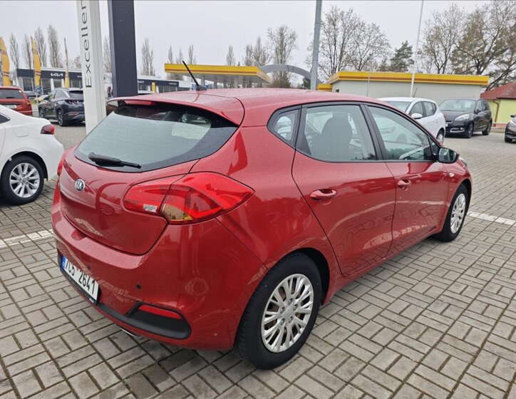 KIA Ceed Hatchback 1,4 l 73 kw