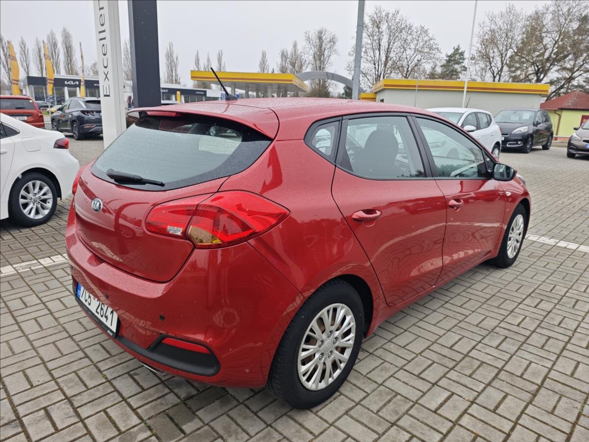 KIA Ceed Hatchback 1,4 l 73 kw