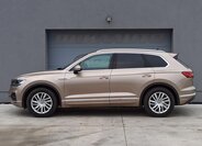 Volkswagen Touareg 8