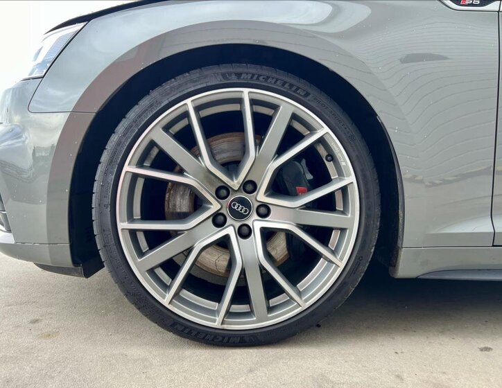 Audi S5 Kupé 3,0 l 255 kw