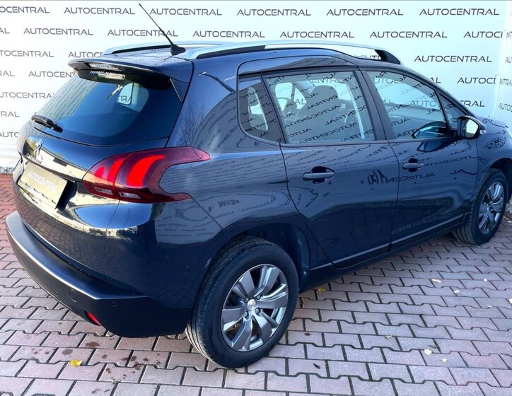 Peugeot 2008 5