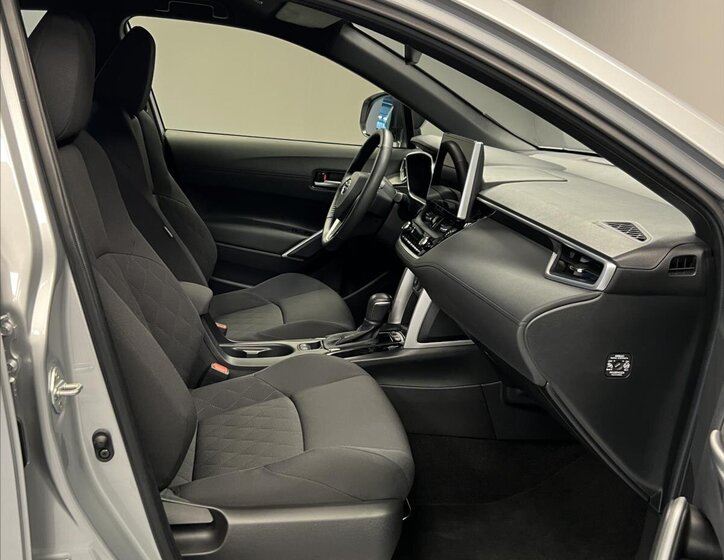 Toyota Corolla Cross SUV 1,8 l 72 kw