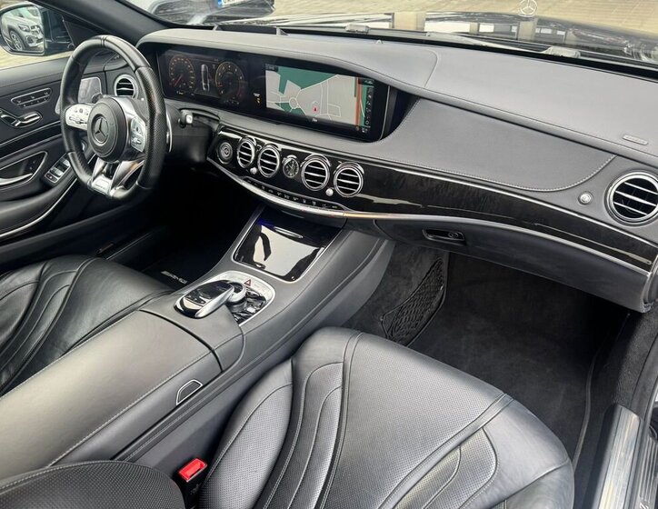 Mercedes-Benz Třídy S Sedan / Limuzína 4,0 l 345 kw