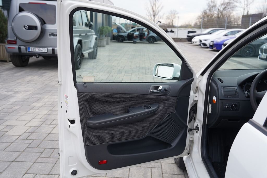 Škoda Fabia Sedan / Limuzína 1,2 l 47 kw