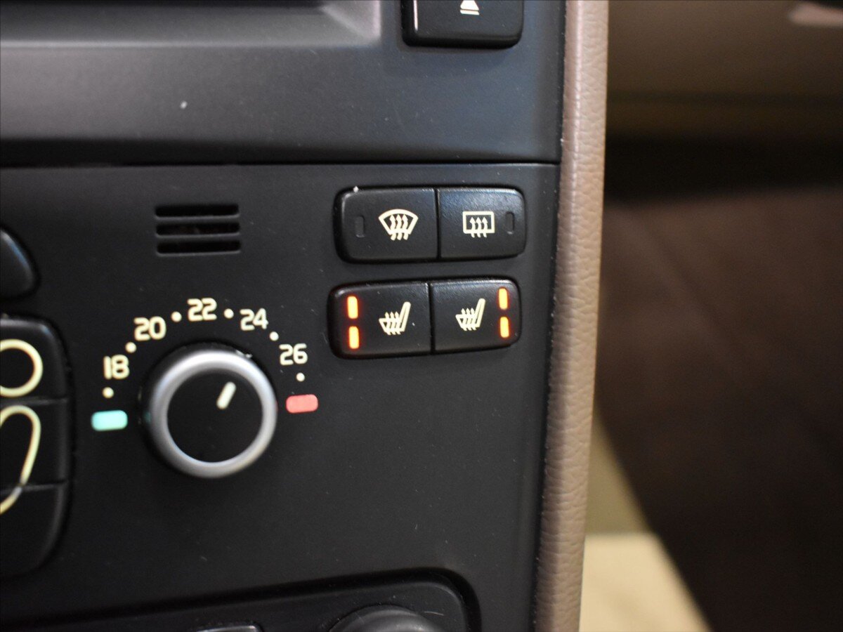 Volvo XC90 SUV / Terénní 2,4 l 147 kw