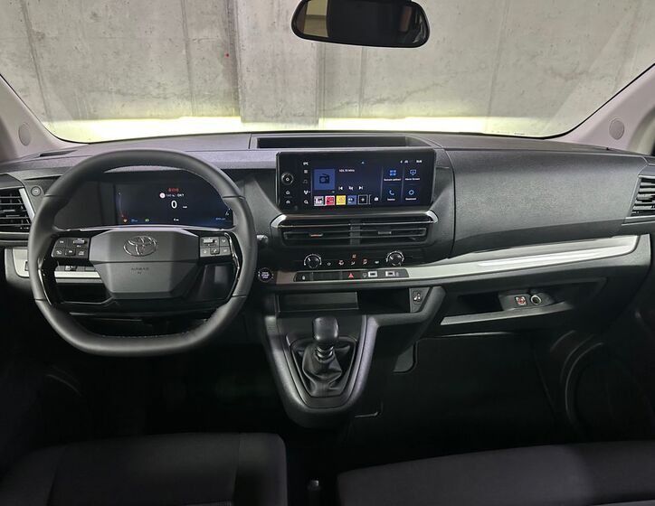 Toyota ProAce Verso 18