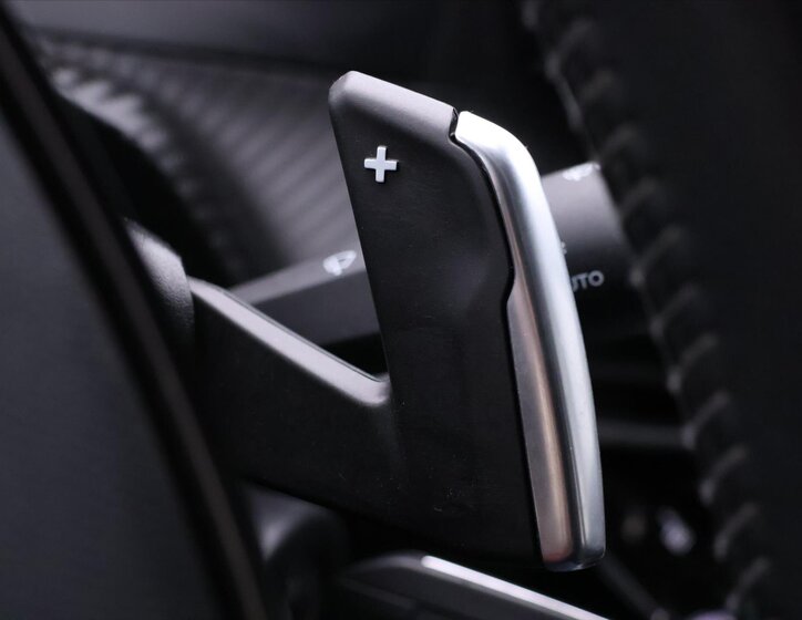Peugeot 2008 SUV / Terénní 1,2 l 96 kw