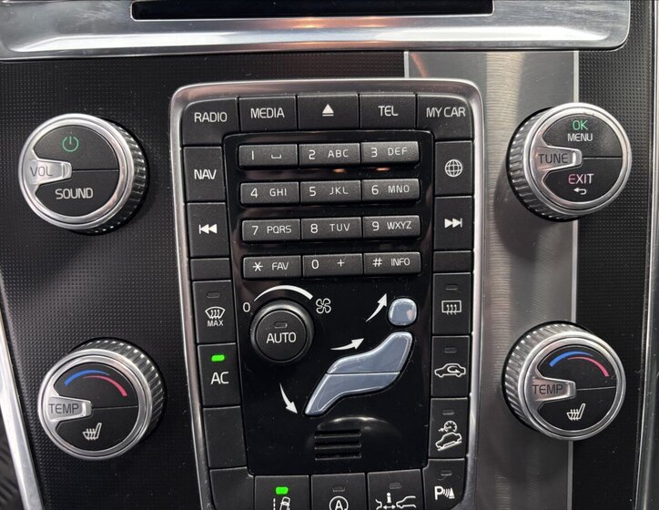 Volvo XC60 Kombi 2,4 l 140 kw