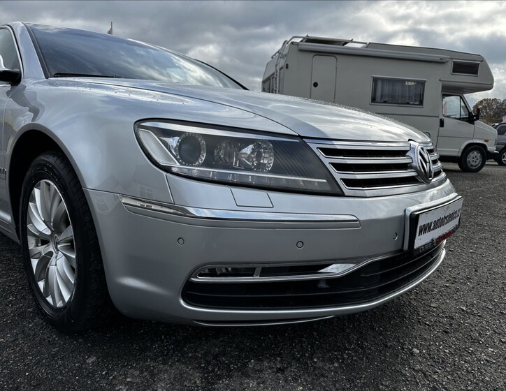 Volkswagen Phaeton 11