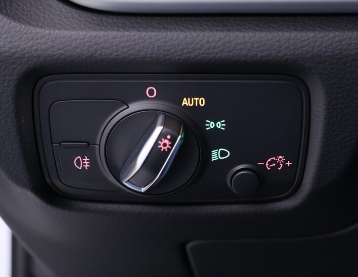 Audi S3 Hatchback 2,0 l 221 kw