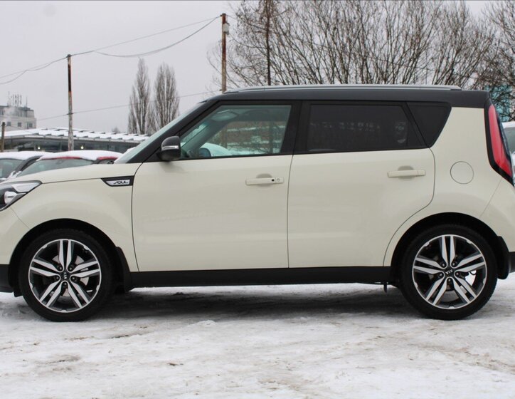 KIA Soul Hatchback 1,6 l 97 kw