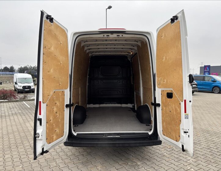 Volkswagen Crafter Skříň 2,0 l 103 kw